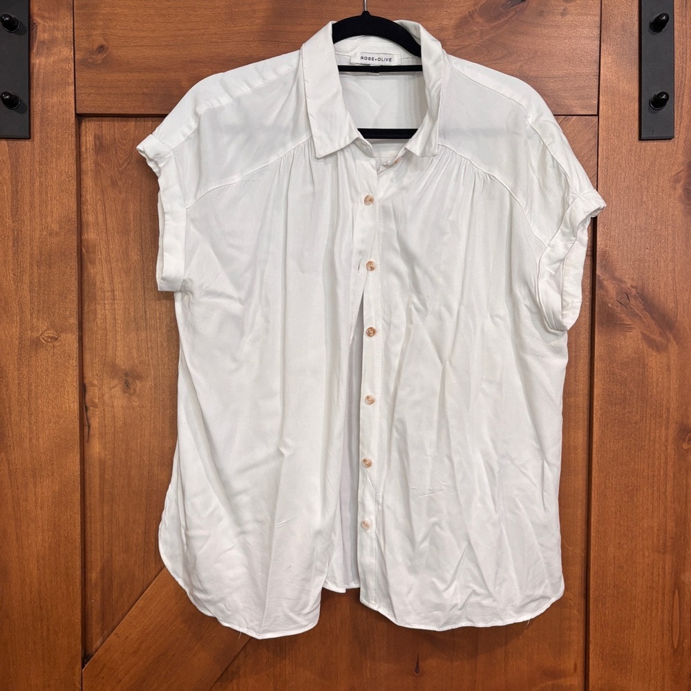 Rose & Olive White Casual Button Down Shirt